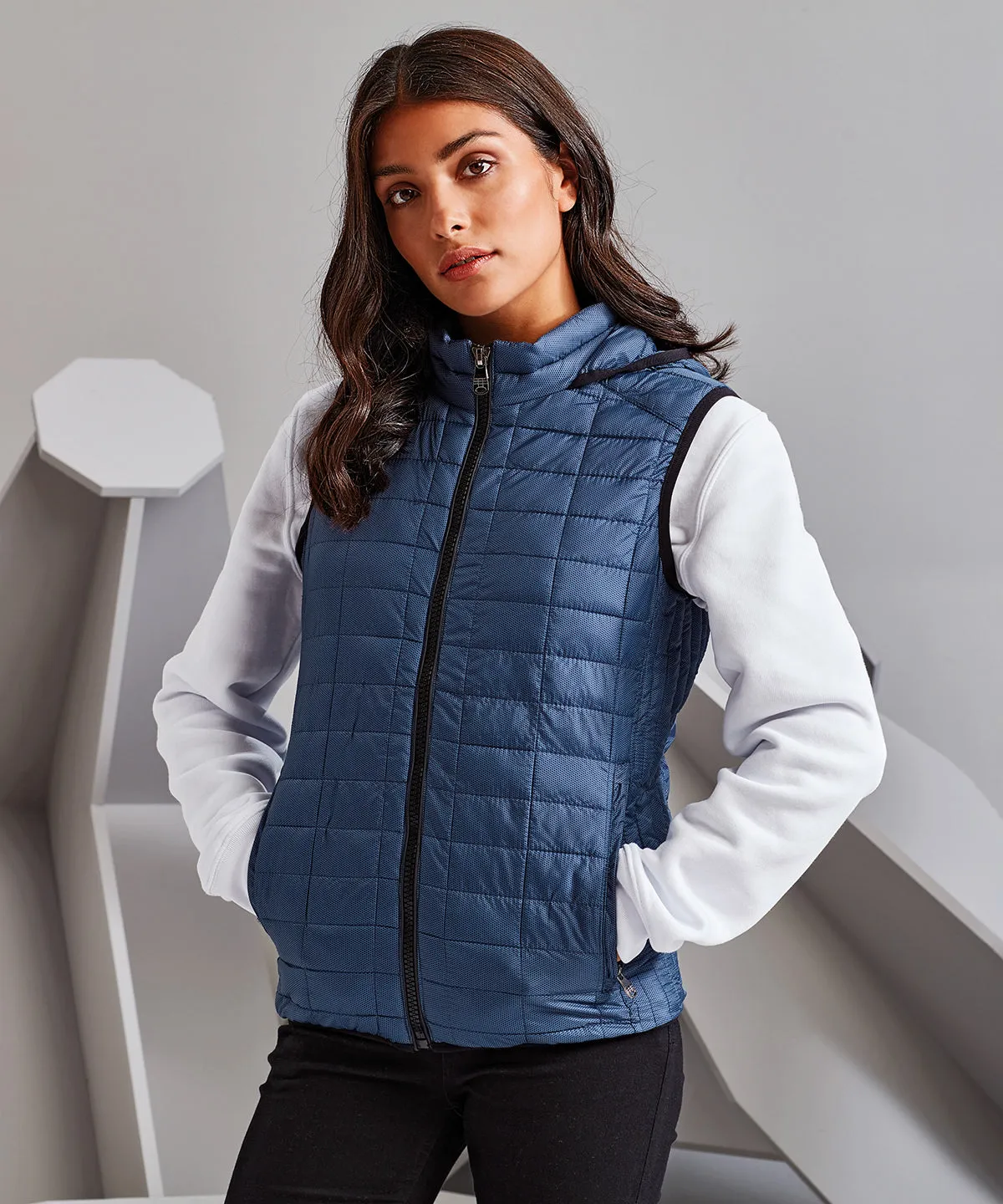 Black - Women's honeycomb hooded gilet