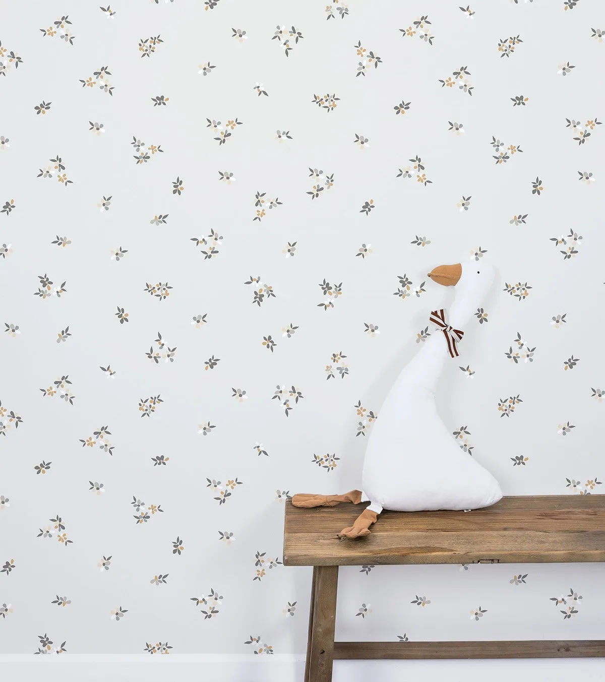 Braylynn - Children's Wallpaper - Small Flower Motif