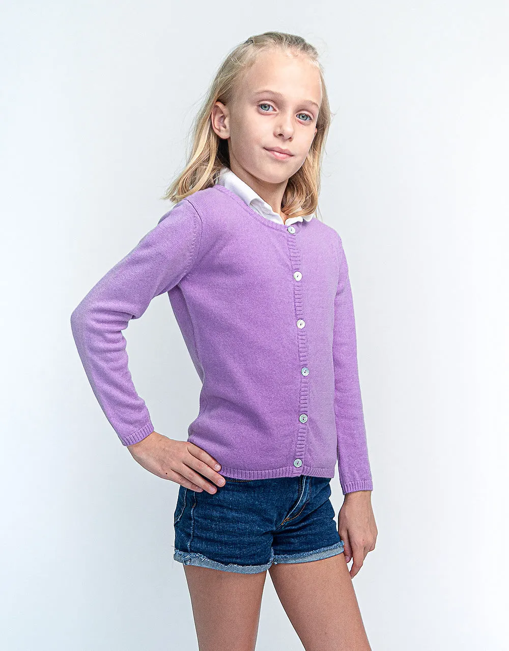 Classic Girls Crew Neck Cashmere Cardigan in Lila