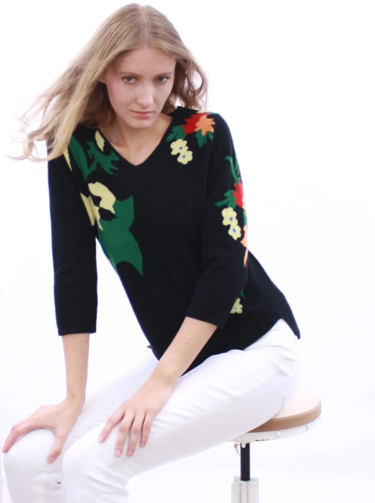 Floral-Intarsia V Neck